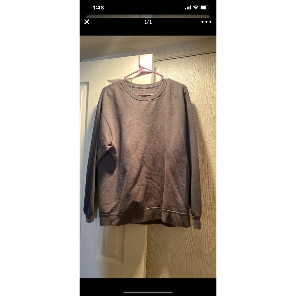 Sweatshirt